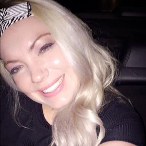 Meet your Posher, Danessa